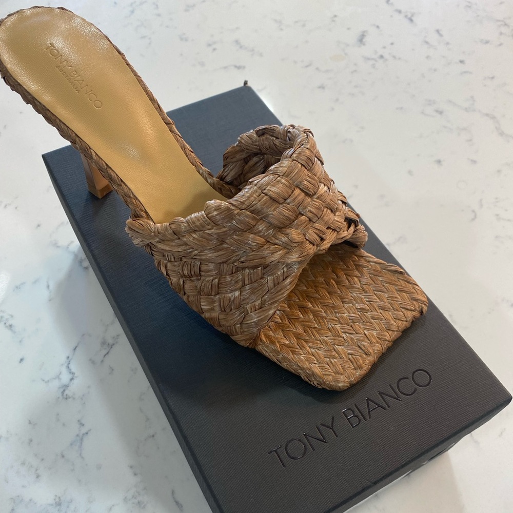 Lourdes Chocolate Raffia 9.5cm Heels. Size 9.5. New in Box.